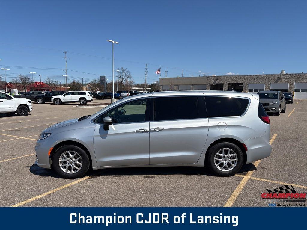 used 2023 Chrysler Pacifica car, priced at $25,954