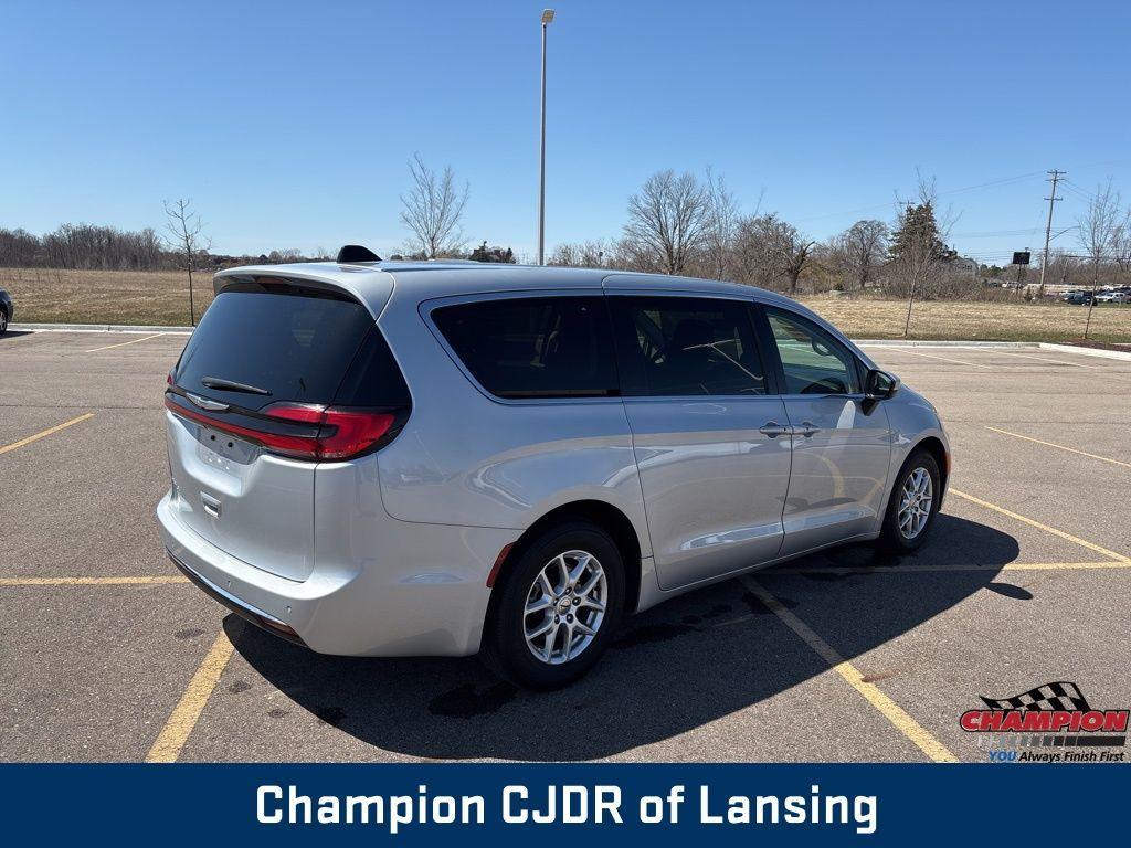 used 2023 Chrysler Pacifica car, priced at $25,954