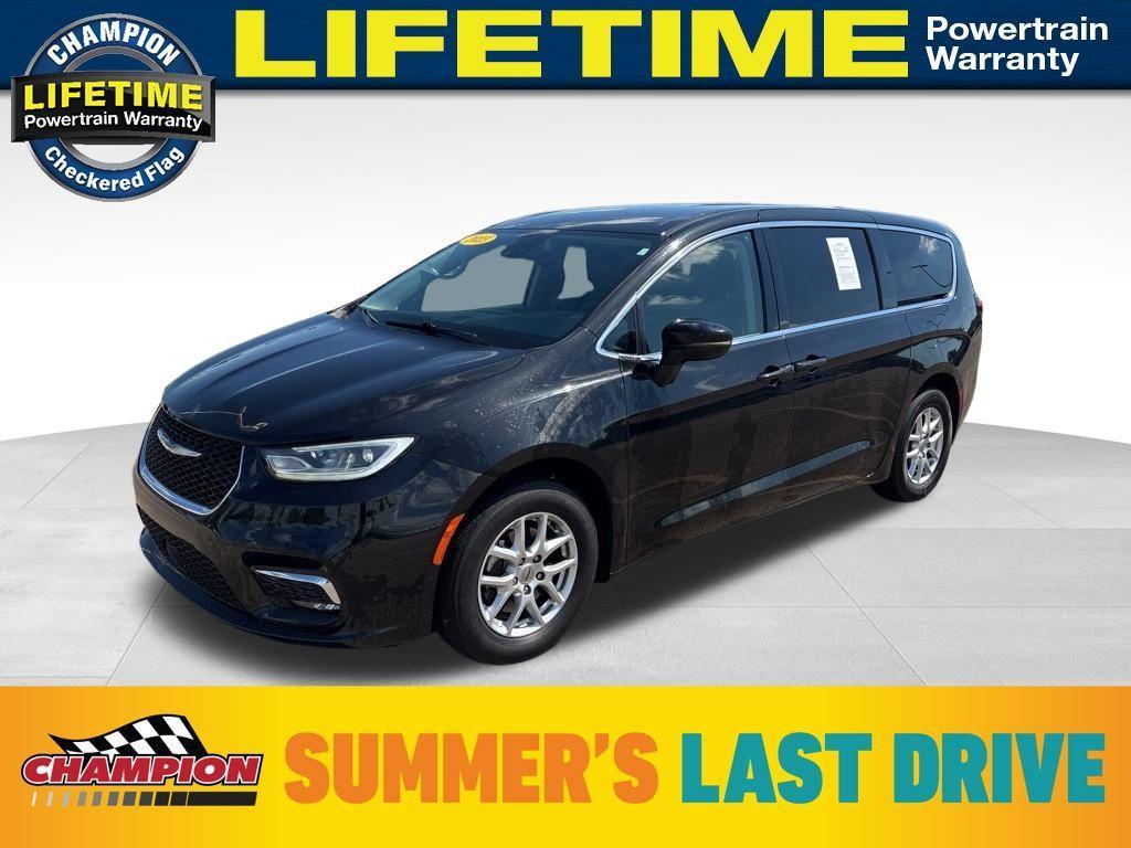 used 2023 Chrysler Pacifica car, priced at $24,981