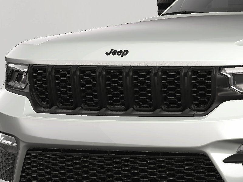 new 2025 Jeep Grand Cherokee car, priced at $45,027