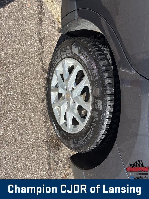 used 2022 Chevrolet Equinox car, priced at $23,954