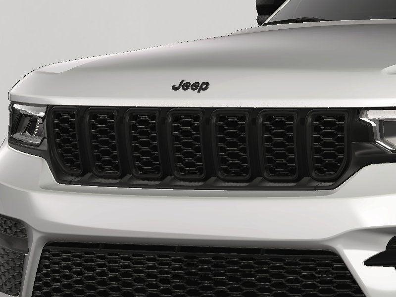 new 2025 Jeep Grand Cherokee car, priced at $42,806