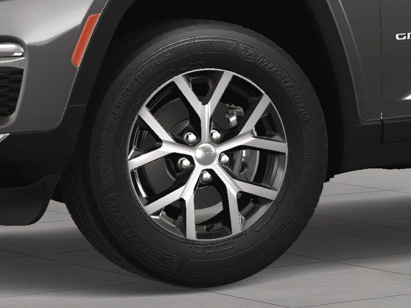 new 2025 Jeep Grand Cherokee car, priced at $43,355
