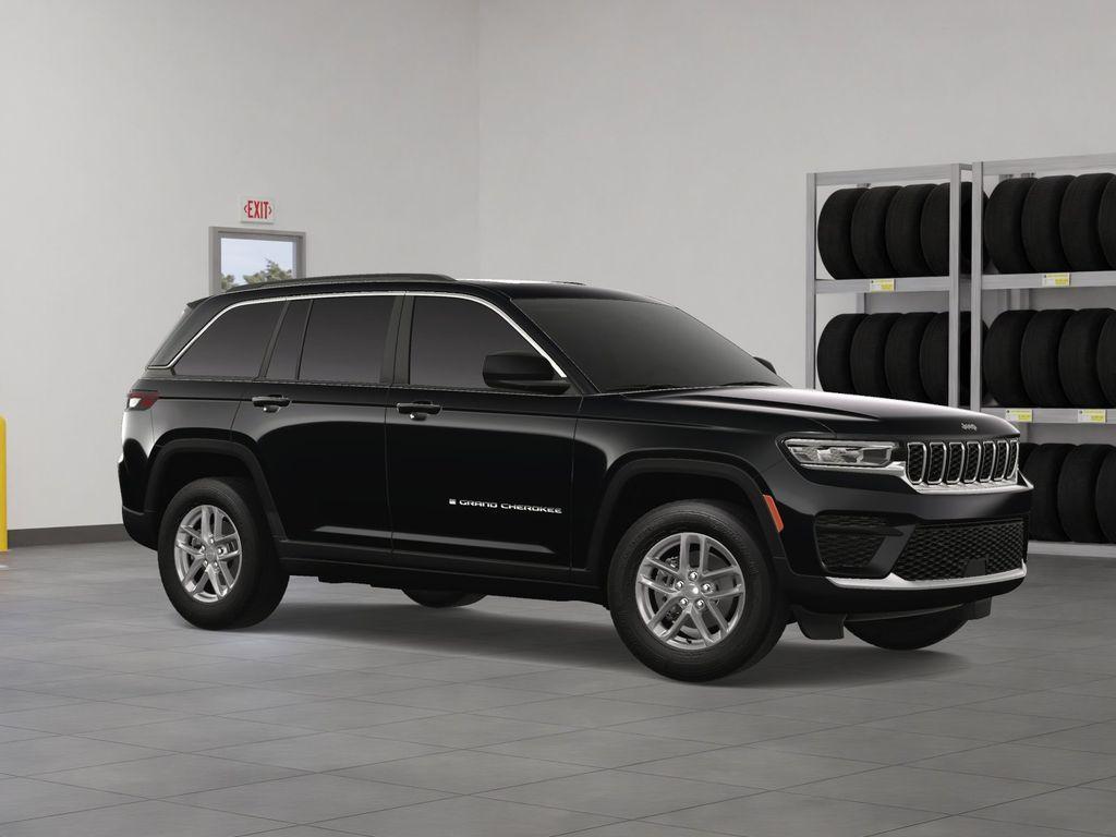 new 2025 Jeep Grand Cherokee car, priced at $41,128