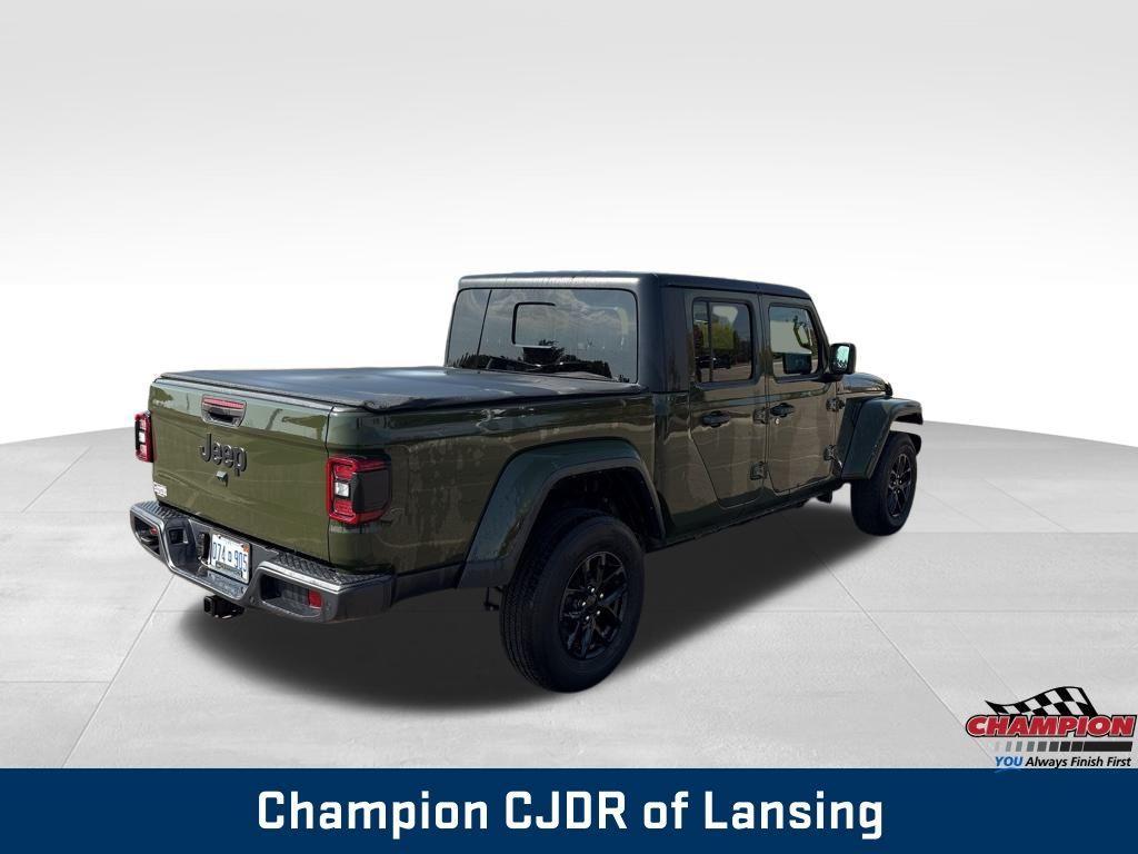 used 2022 Jeep Gladiator car, priced at $33,324