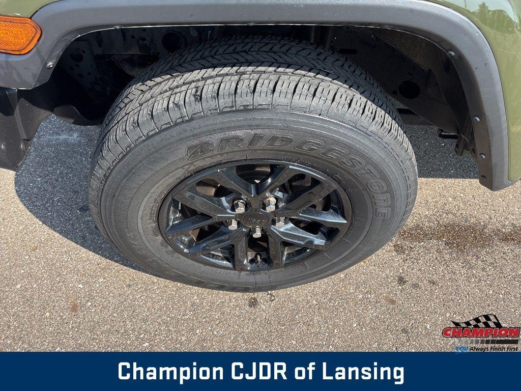 used 2022 Jeep Gladiator car, priced at $33,324