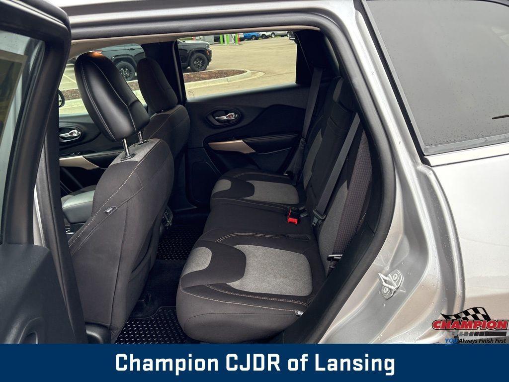 used 2018 Jeep Cherokee car, priced at $10,954
