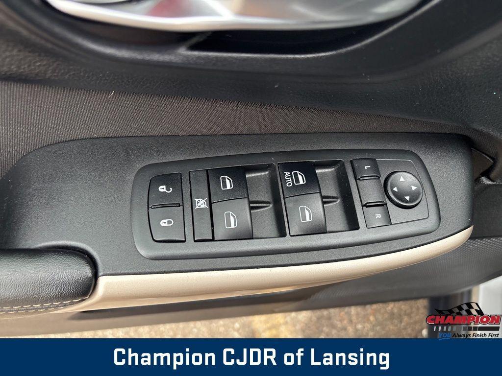 used 2018 Jeep Cherokee car, priced at $10,954