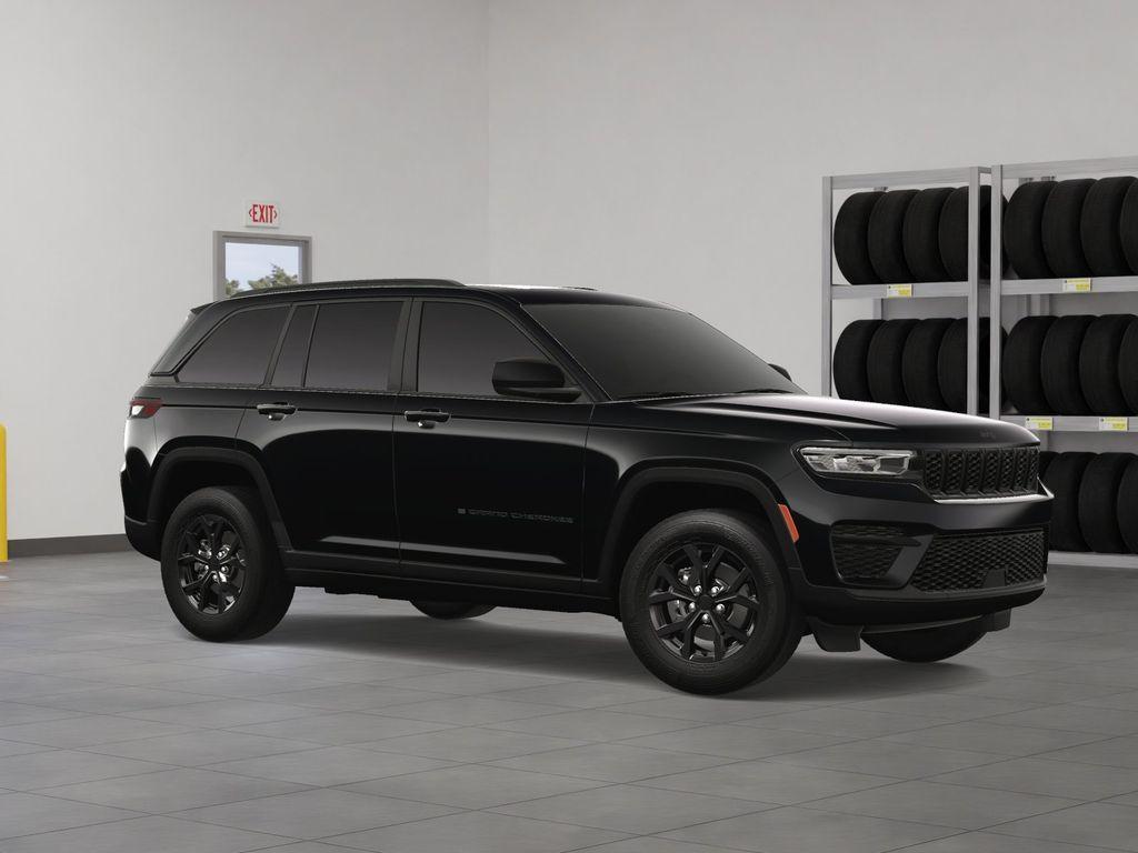 new 2025 Jeep Grand Cherokee car, priced at $43,315