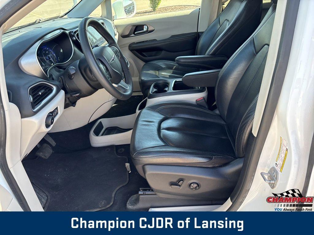 used 2022 Chrysler Pacifica car, priced at $25,091