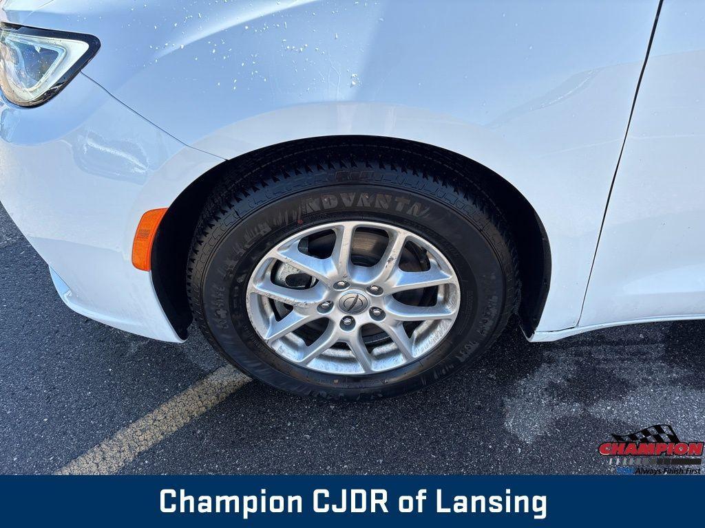 used 2022 Chrysler Pacifica car, priced at $25,091