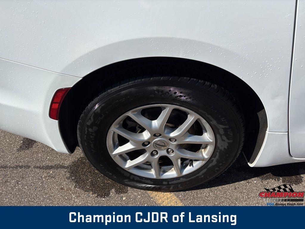 used 2022 Chrysler Pacifica car, priced at $25,091