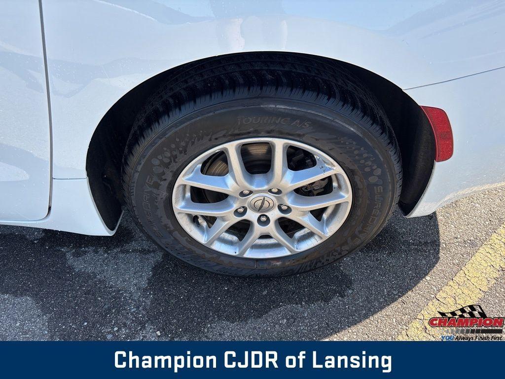 used 2022 Chrysler Pacifica car, priced at $25,091