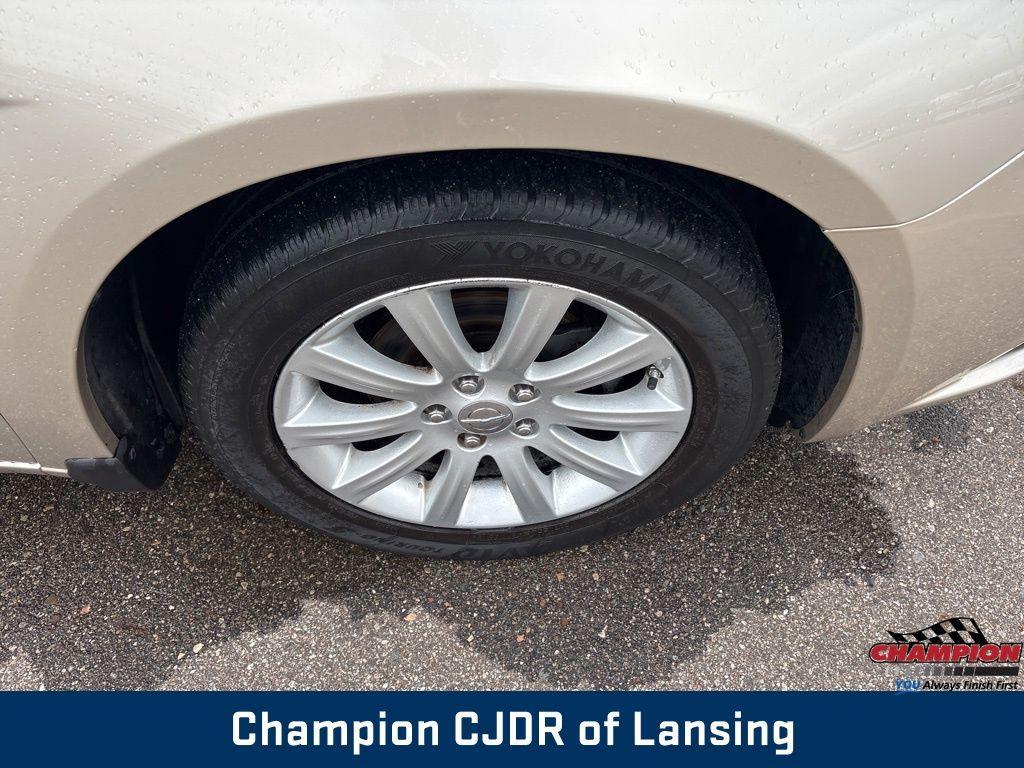 used 2014 Chrysler 200 car, priced at $3,954
