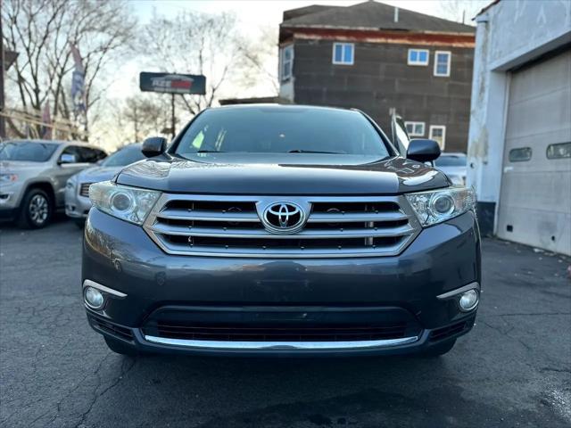 used 2013 Toyota Highlander car, priced at $10,499
