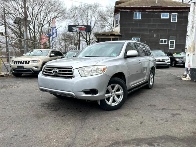 used 2010 Toyota Highlander car, priced at $7,499