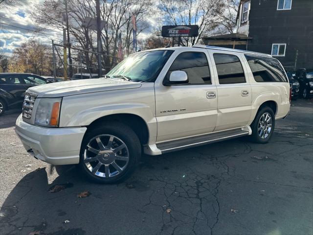 used 2005 Cadillac Escalade car, priced at $6,999