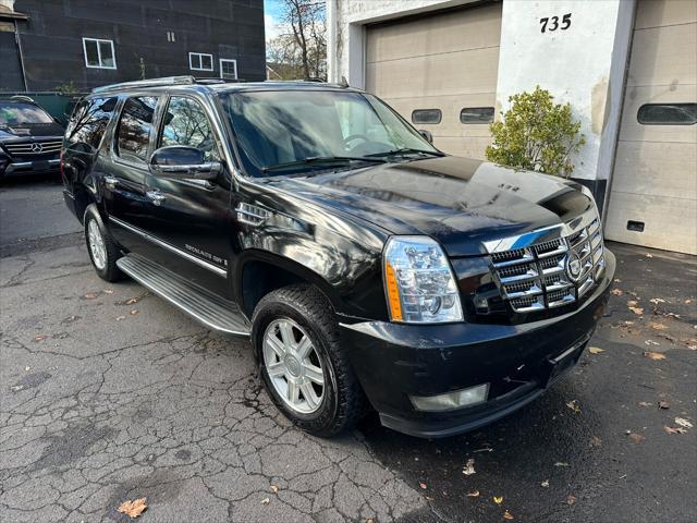 used 2007 Cadillac Escalade car, priced at $8,499