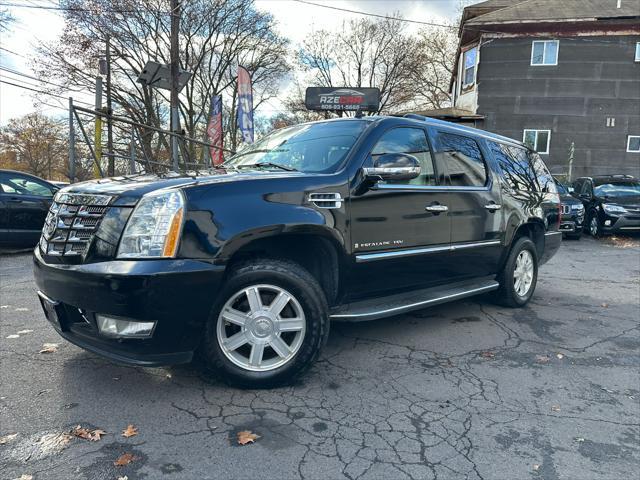 used 2007 Cadillac Escalade car, priced at $8,499