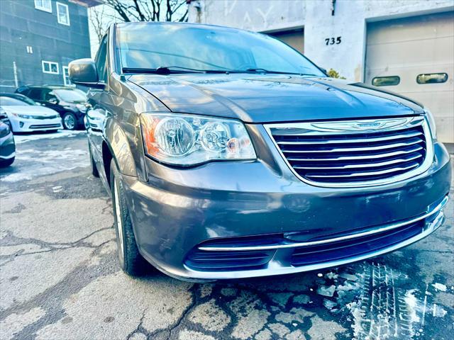 used 2015 Chrysler Town & Country car, priced at $6,499