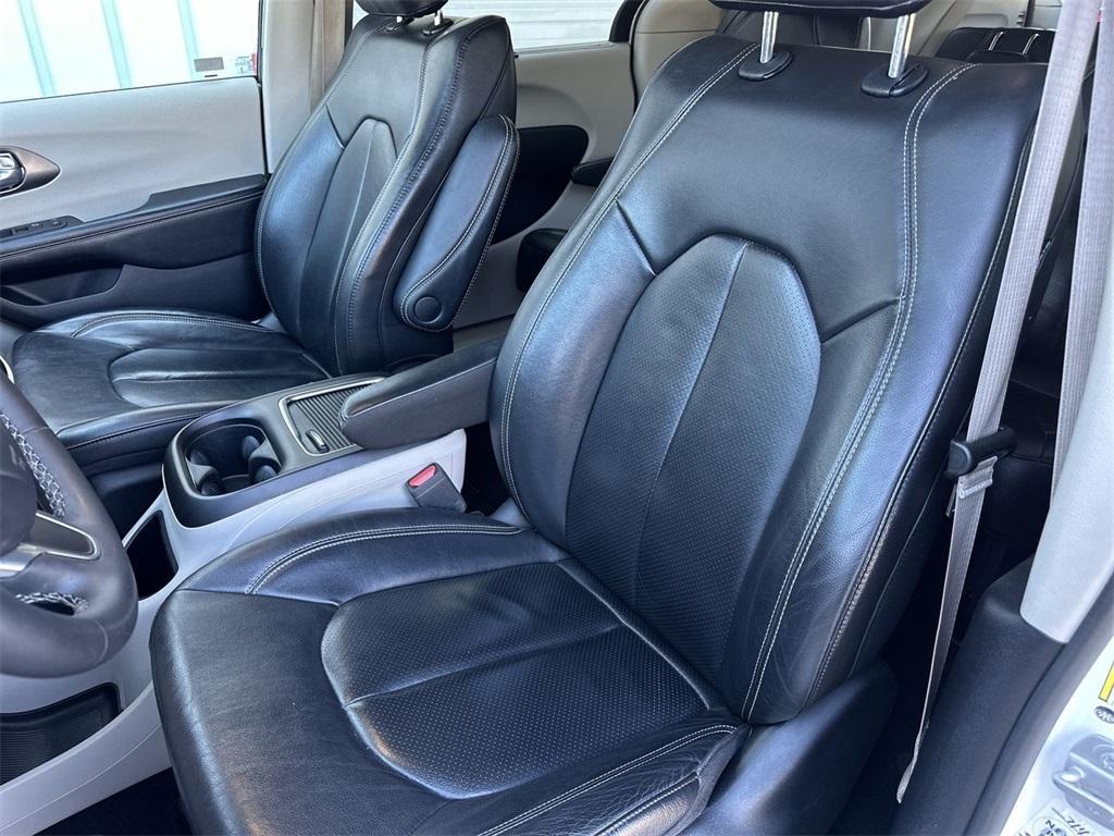 used 2022 Chrysler Pacifica car, priced at $24,050