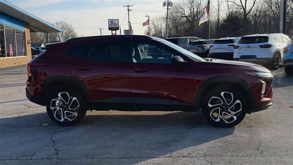 new 2025 Chevrolet Trax car