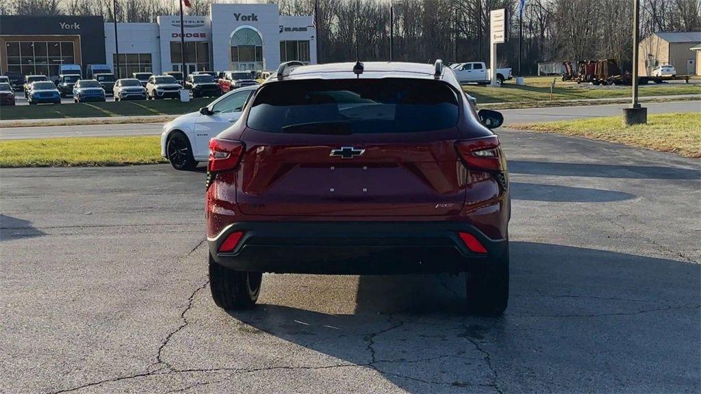 new 2025 Chevrolet Trax car