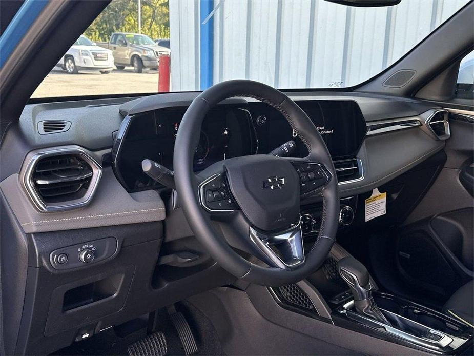 new 2025 Chevrolet TrailBlazer car, priced at $32,660