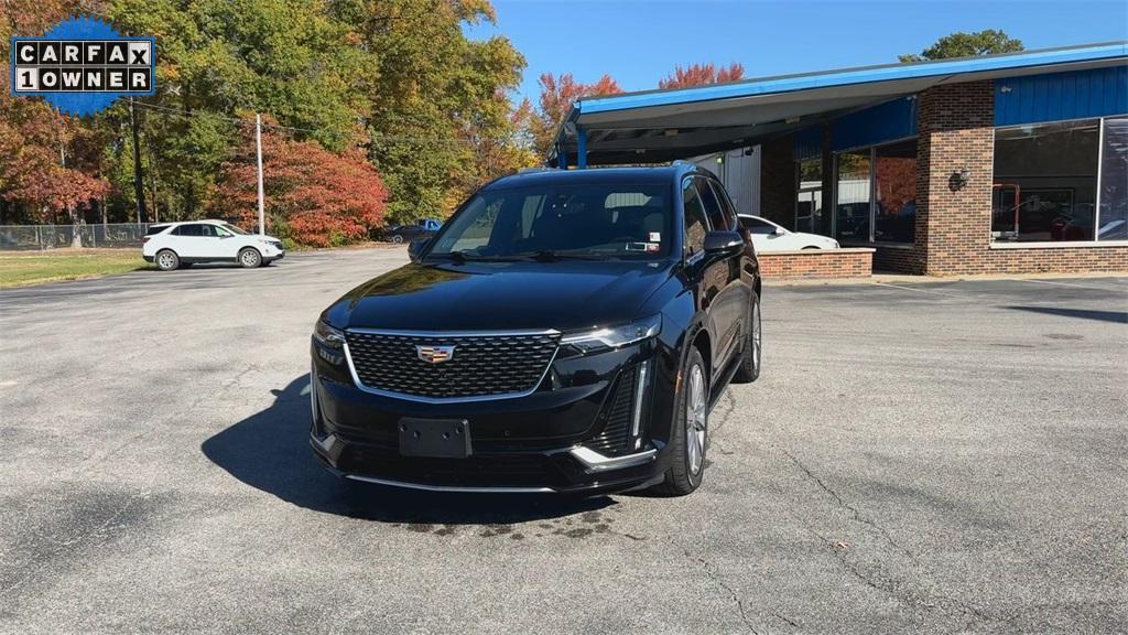 used 2022 Cadillac XT6 car, priced at $38,547