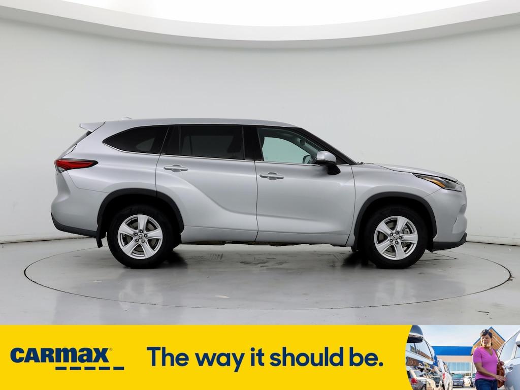 used 2021 Toyota Highlander Hybrid car, priced at $32,998