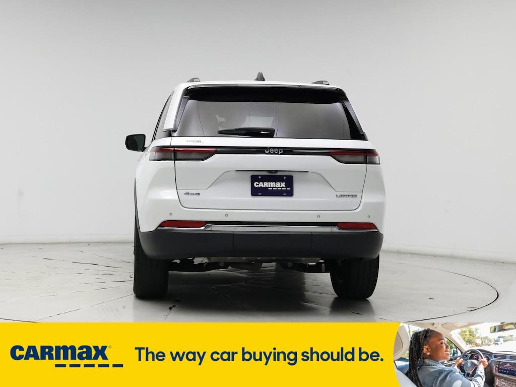 used 2022 Jeep Grand Cherokee car, priced at $32,998