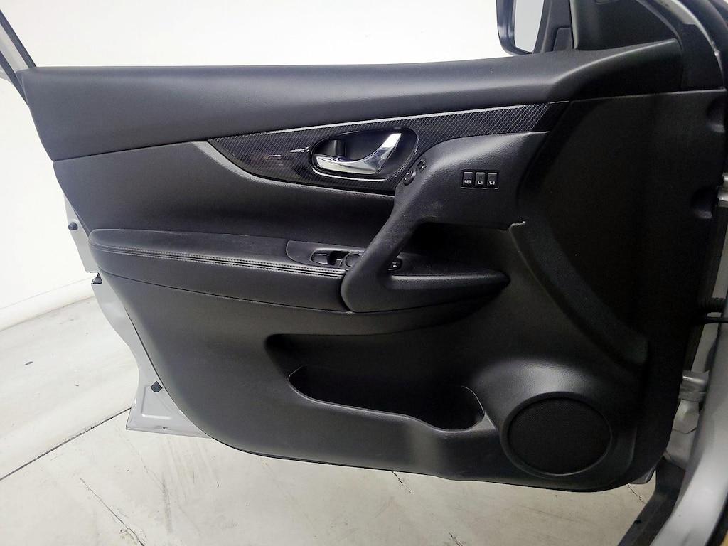 used 2019 Nissan Rogue car, priced at $19,998