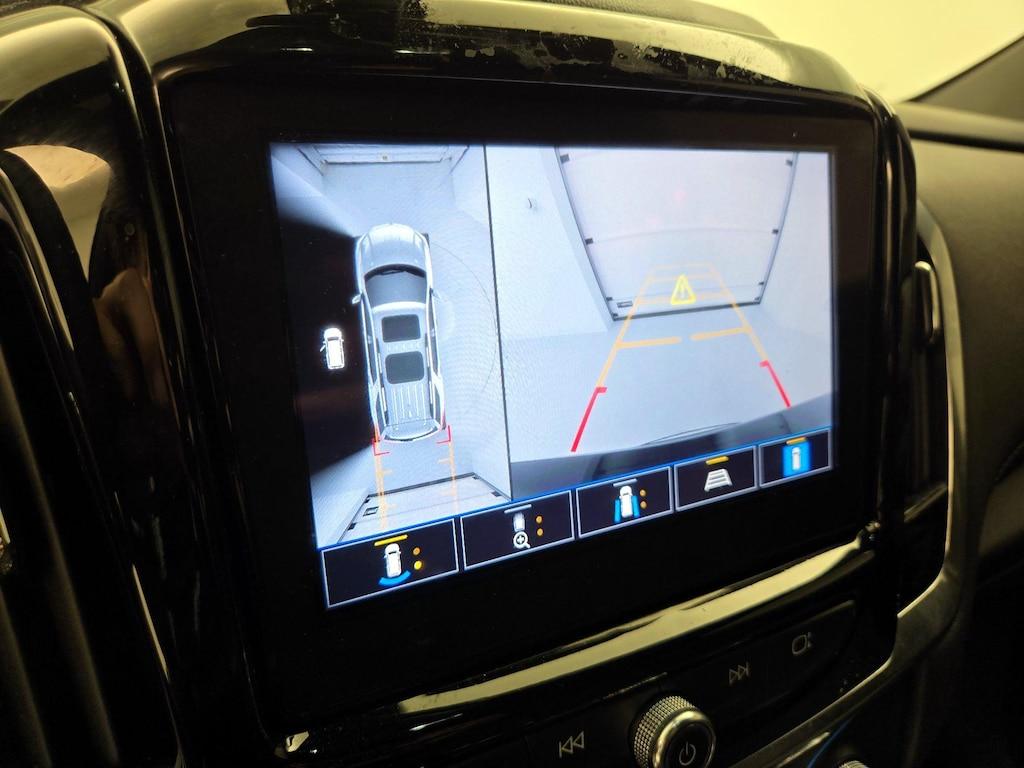 used 2023 Chevrolet Traverse car, priced at $33,998