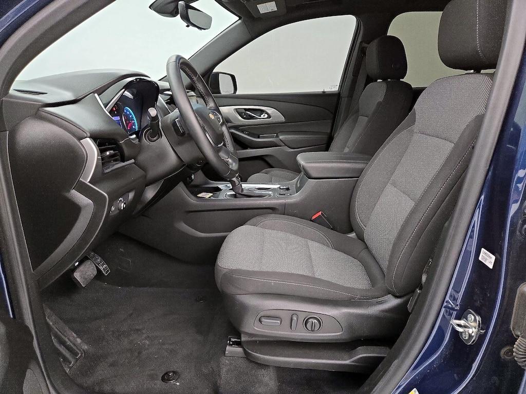 used 2023 Chevrolet Traverse car, priced at $33,998