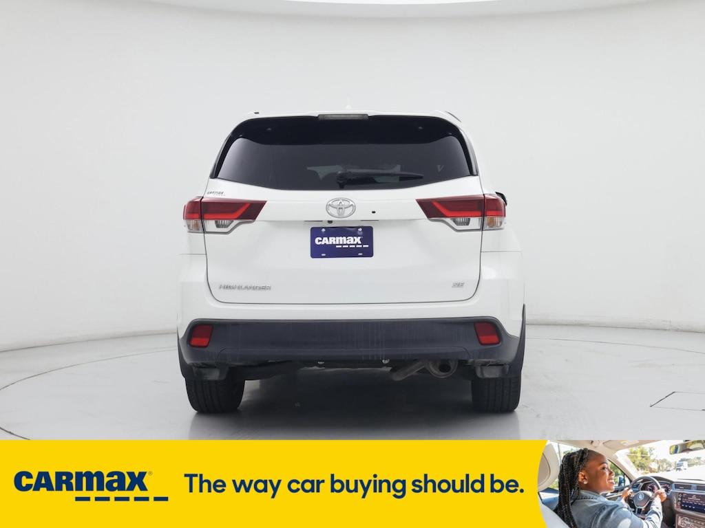 used 2019 Toyota Highlander car, priced at $29,998