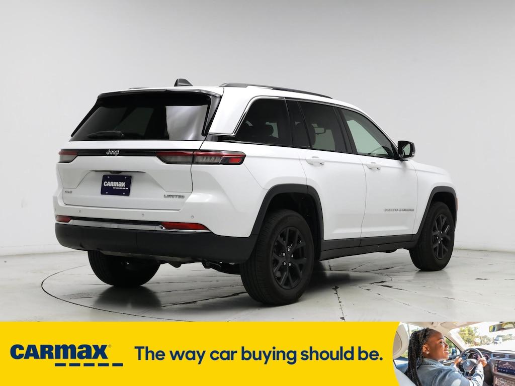 used 2022 Jeep Grand Cherokee car, priced at $32,998