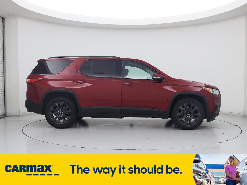 used 2021 Chevrolet Traverse car, priced at $27,998