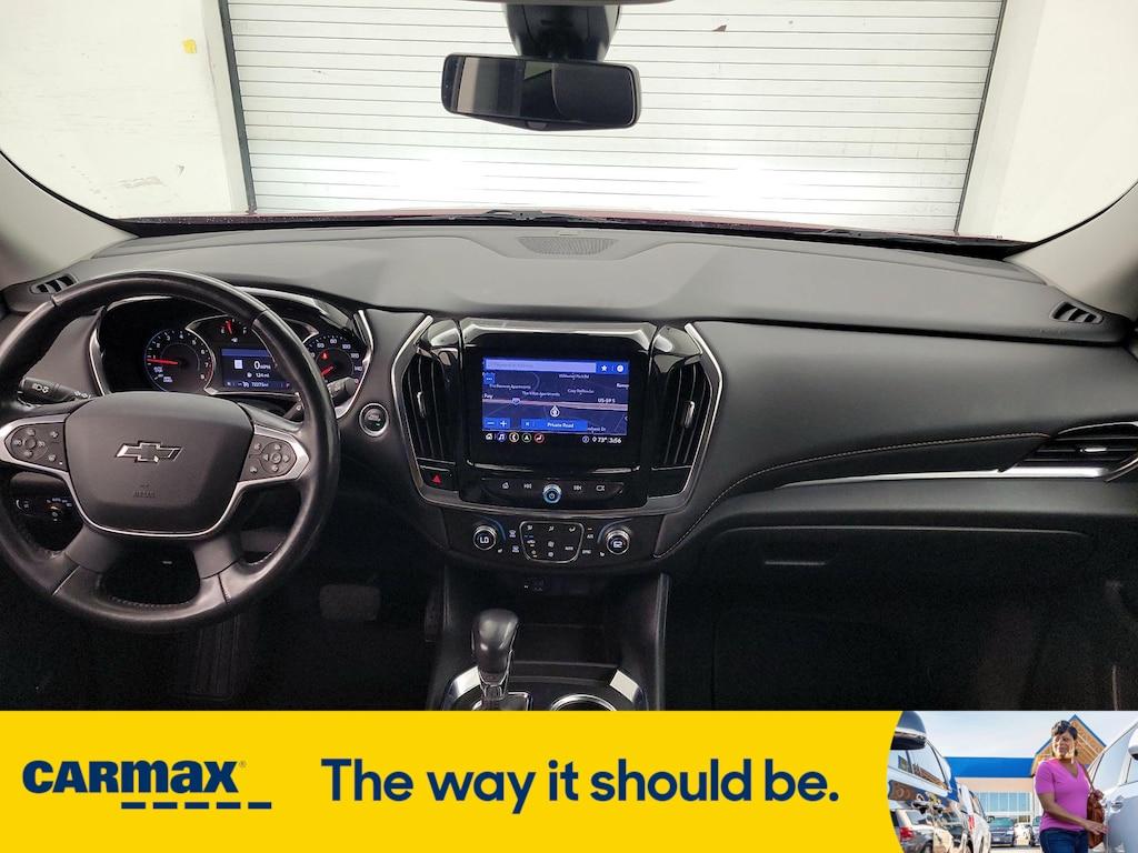 used 2021 Chevrolet Traverse car, priced at $27,998