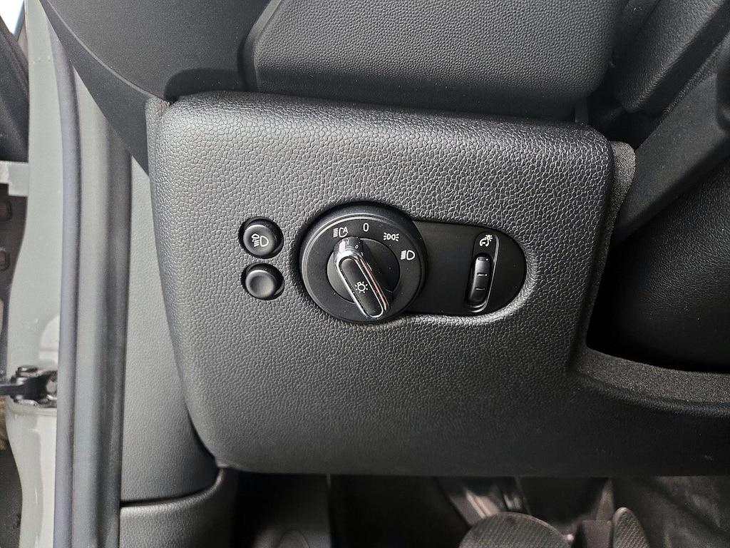 used 2022 MINI SE Hardtop car, priced at $23,998