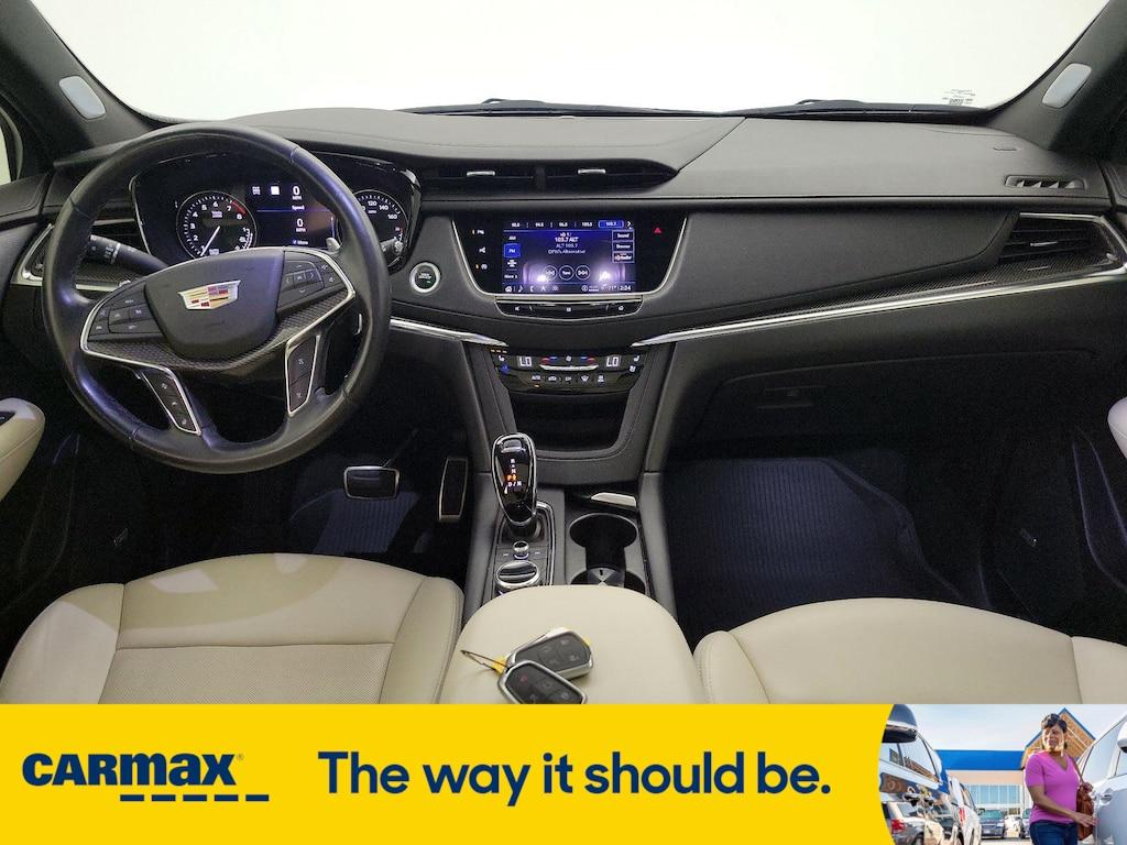 used 2021 Cadillac XT5 car, priced at $30,998