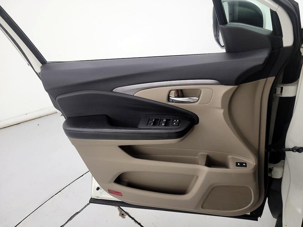 used 2016 Honda Pilot car, priced at $18,998