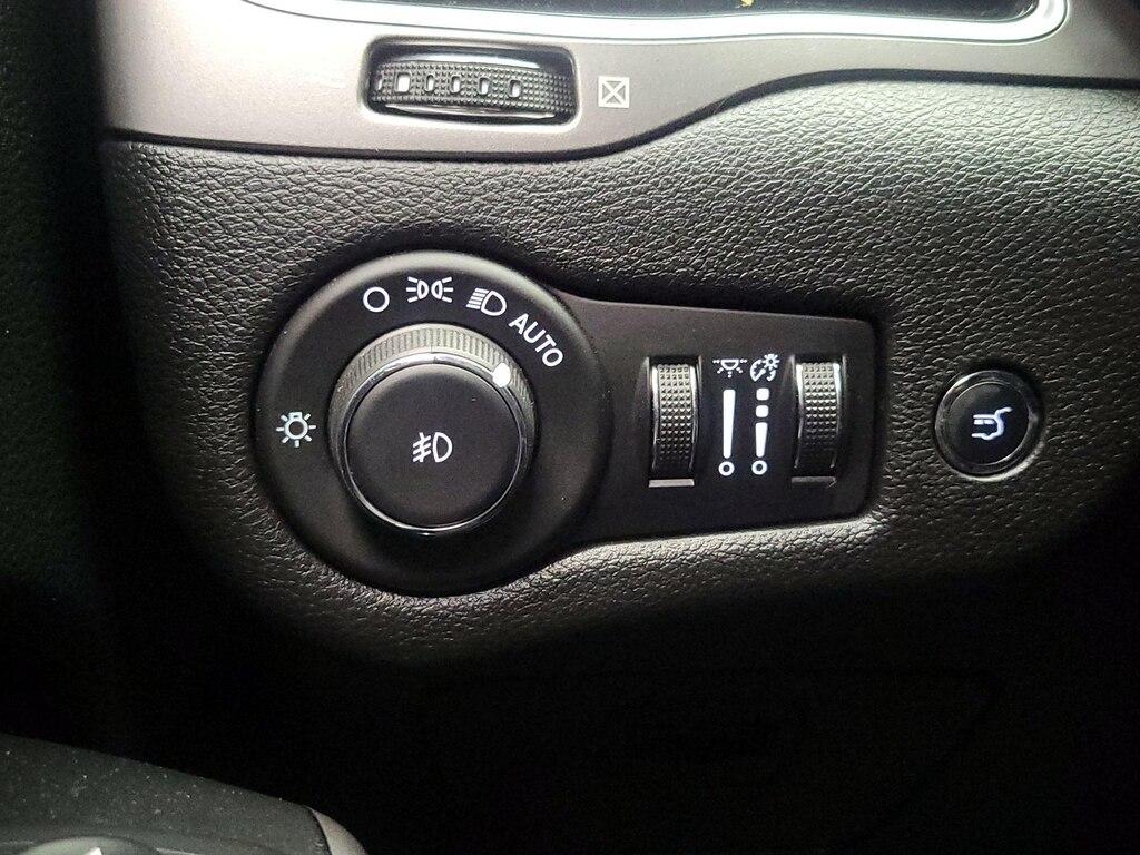used 2021 Jeep Cherokee car, priced at $23,998