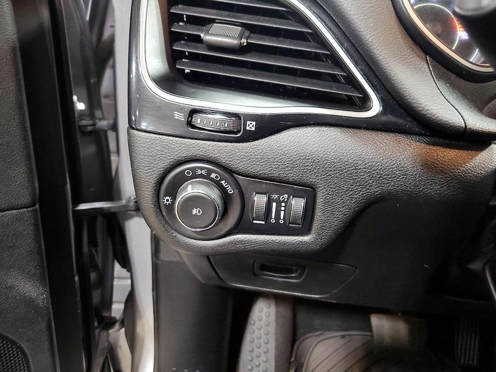 used 2021 Jeep Cherokee car, priced at $22,998