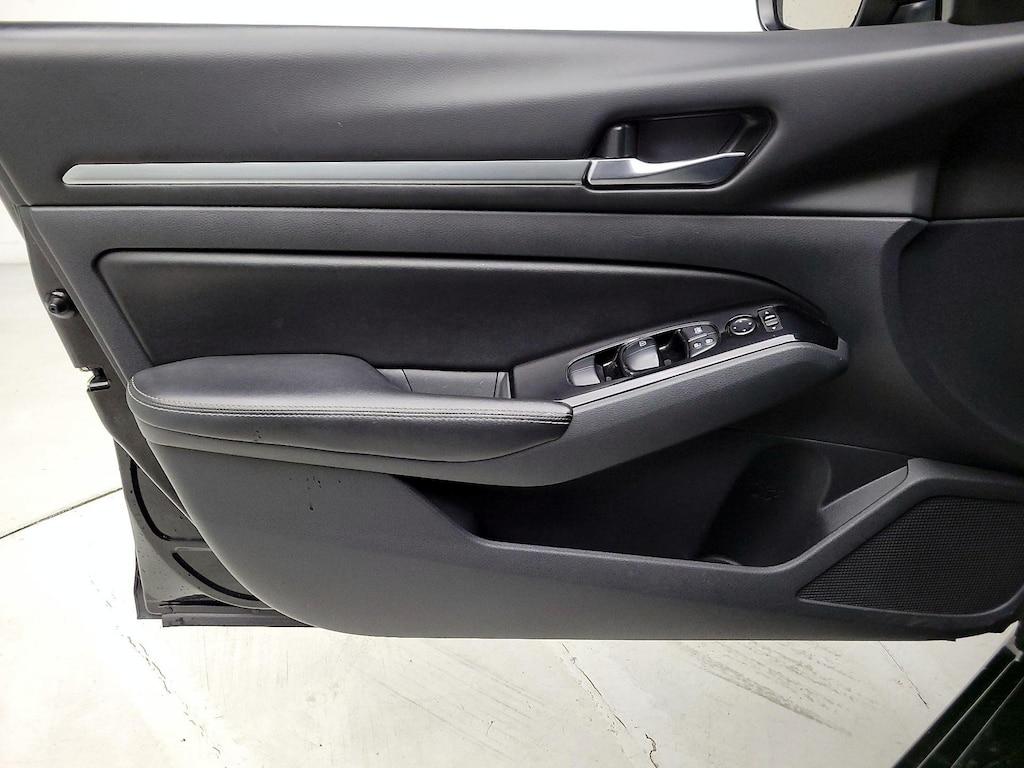 used 2023 Nissan Altima car, priced at $21,998