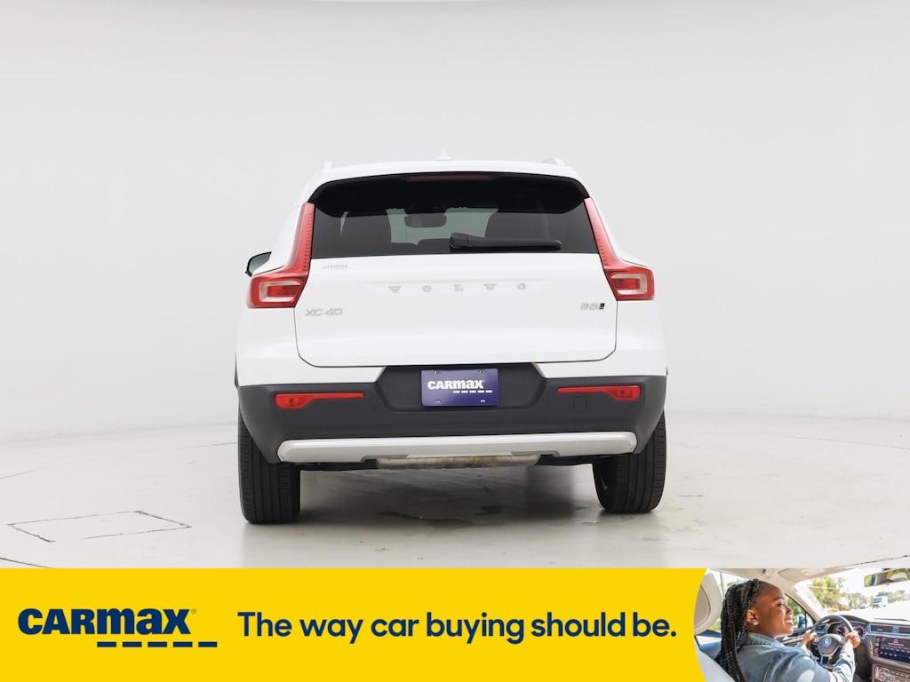 used 2025 Volvo XC40 car, priced at $31,998