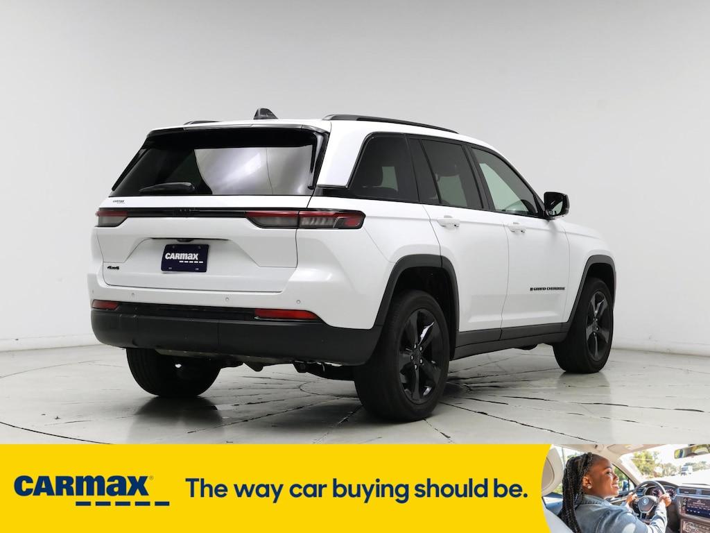 used 2022 Jeep Grand Cherokee car, priced at $30,998