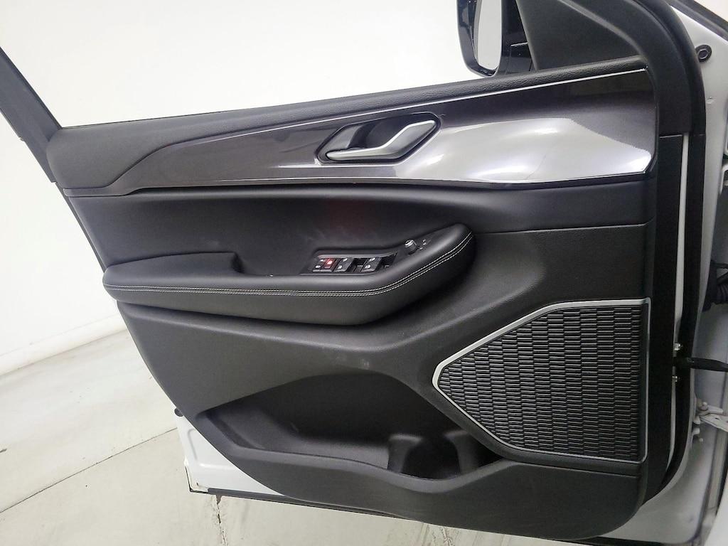 used 2022 Jeep Grand Cherokee car, priced at $30,998