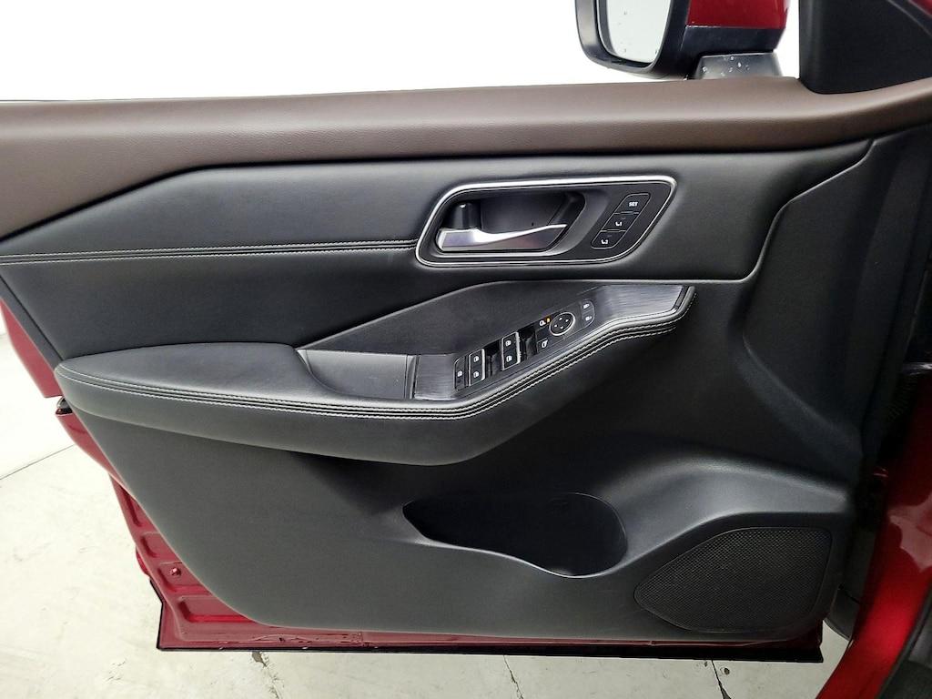 used 2021 Nissan Rogue car, priced at $22,998