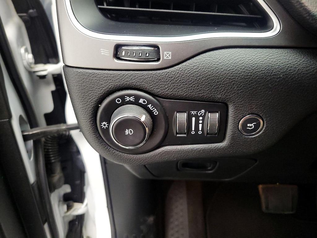 used 2019 Jeep Cherokee car, priced at $17,998