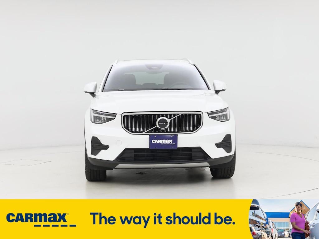 used 2025 Volvo XC40 car, priced at $32,998